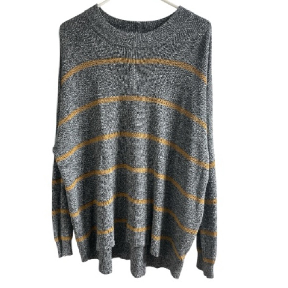 American Eagle Size Large Oversized Stripe‎ sweater